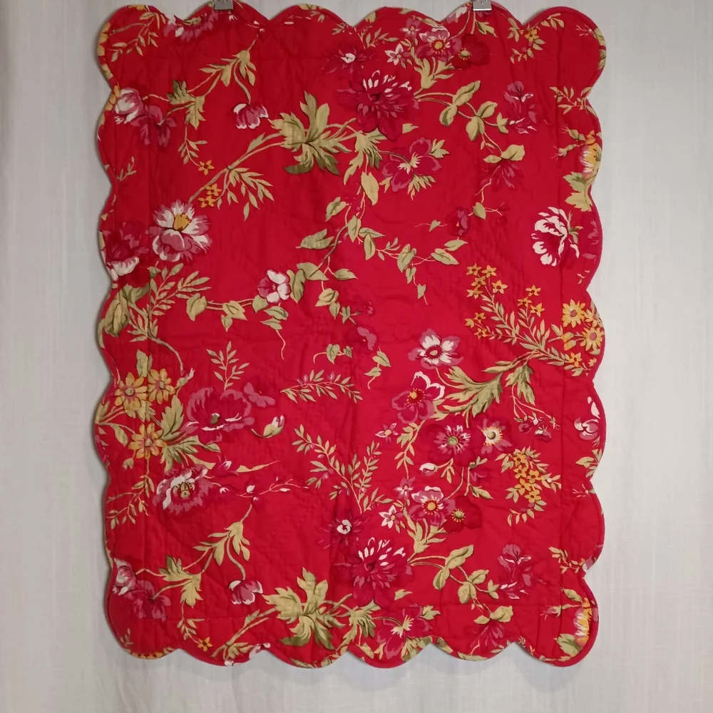 Pottery Barn Floral Red/Ivory Reversible Quilted Standard Pillow Shams *PAIR*